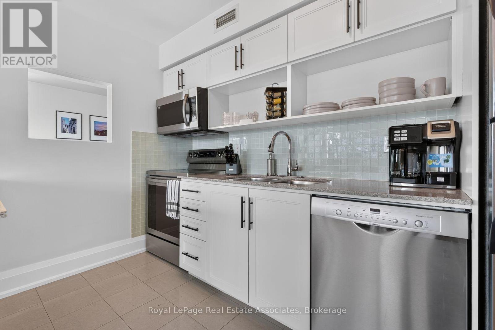 2210 - 80 Western Battery Road, Toronto, Ontario  M6K 3S1 - Photo 10 - C13765998
