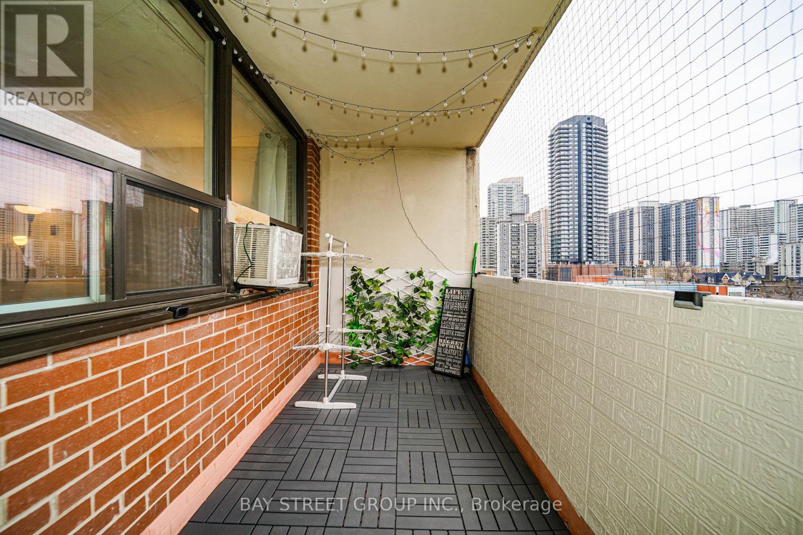 1016 - 40 Homewood Avenue, Toronto, Ontario  M4Y 2K2 - Photo 31 - C13751372