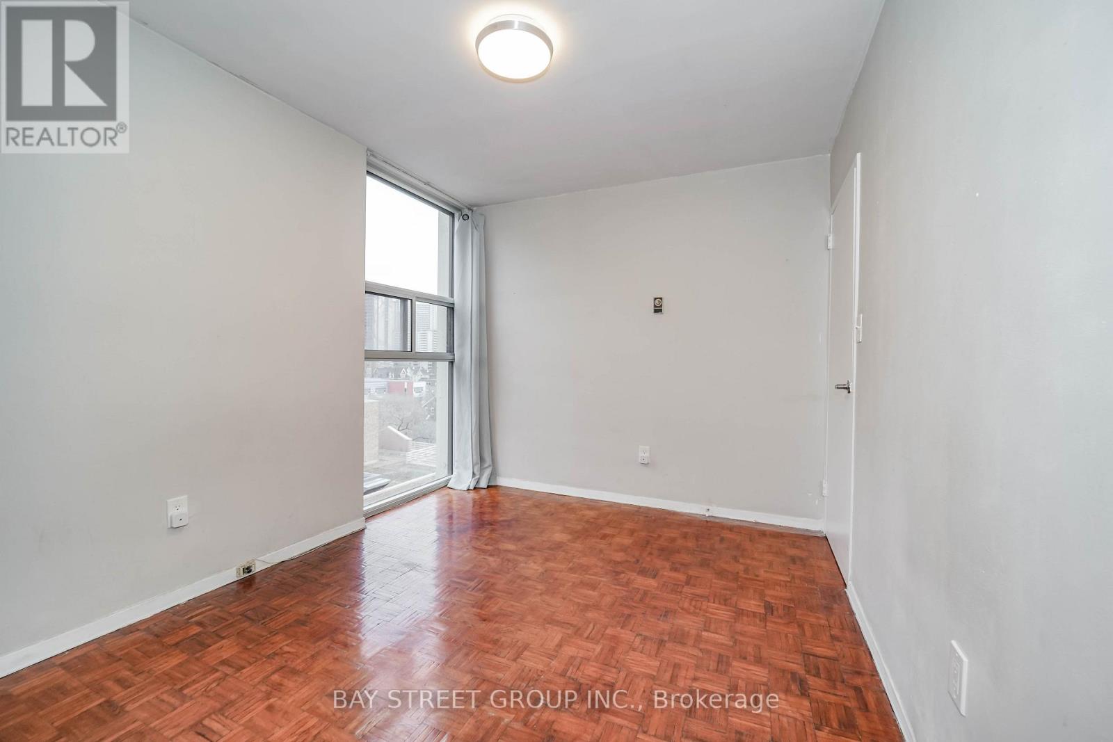 1016 - 40 Homewood Avenue, Toronto, Ontario  M4Y 2K2 - Photo 27 - C13751372