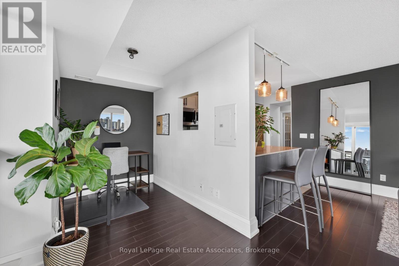 2210 - 80 Western Battery Road, Toronto, Ontario  M6K 3S1 - Photo 15 - C13765998