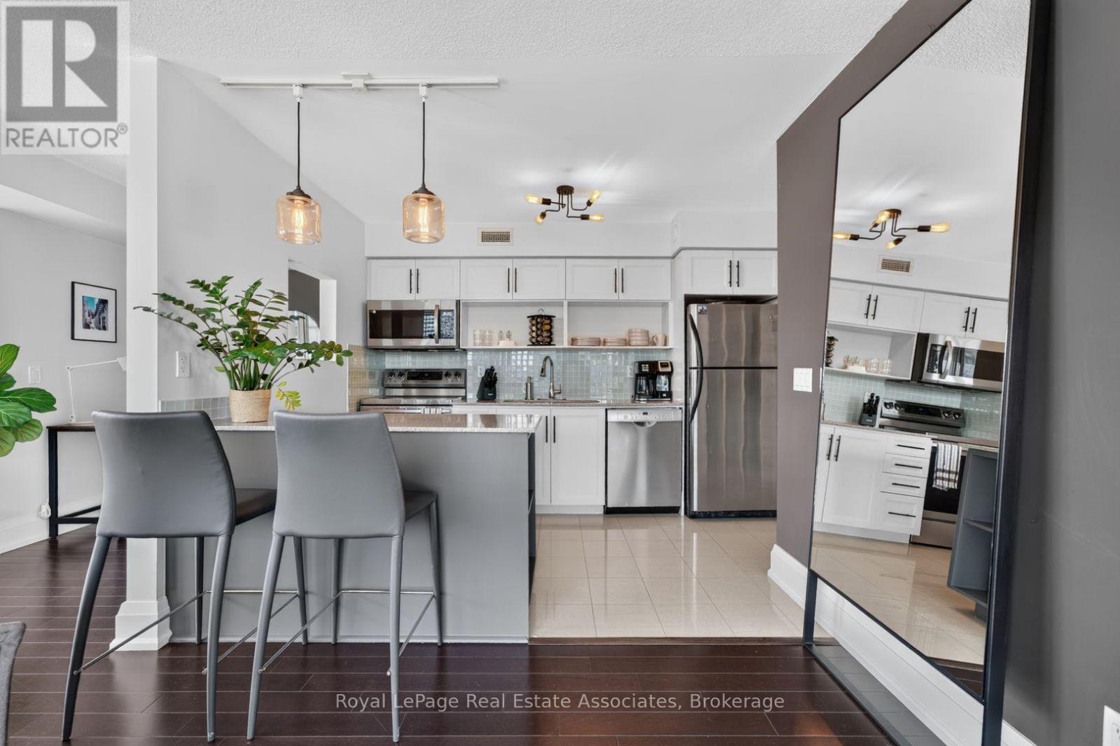 2210 - 80 Western Battery Road, Toronto, Ontario  M6K 3S1 - Photo 7 - C13765998