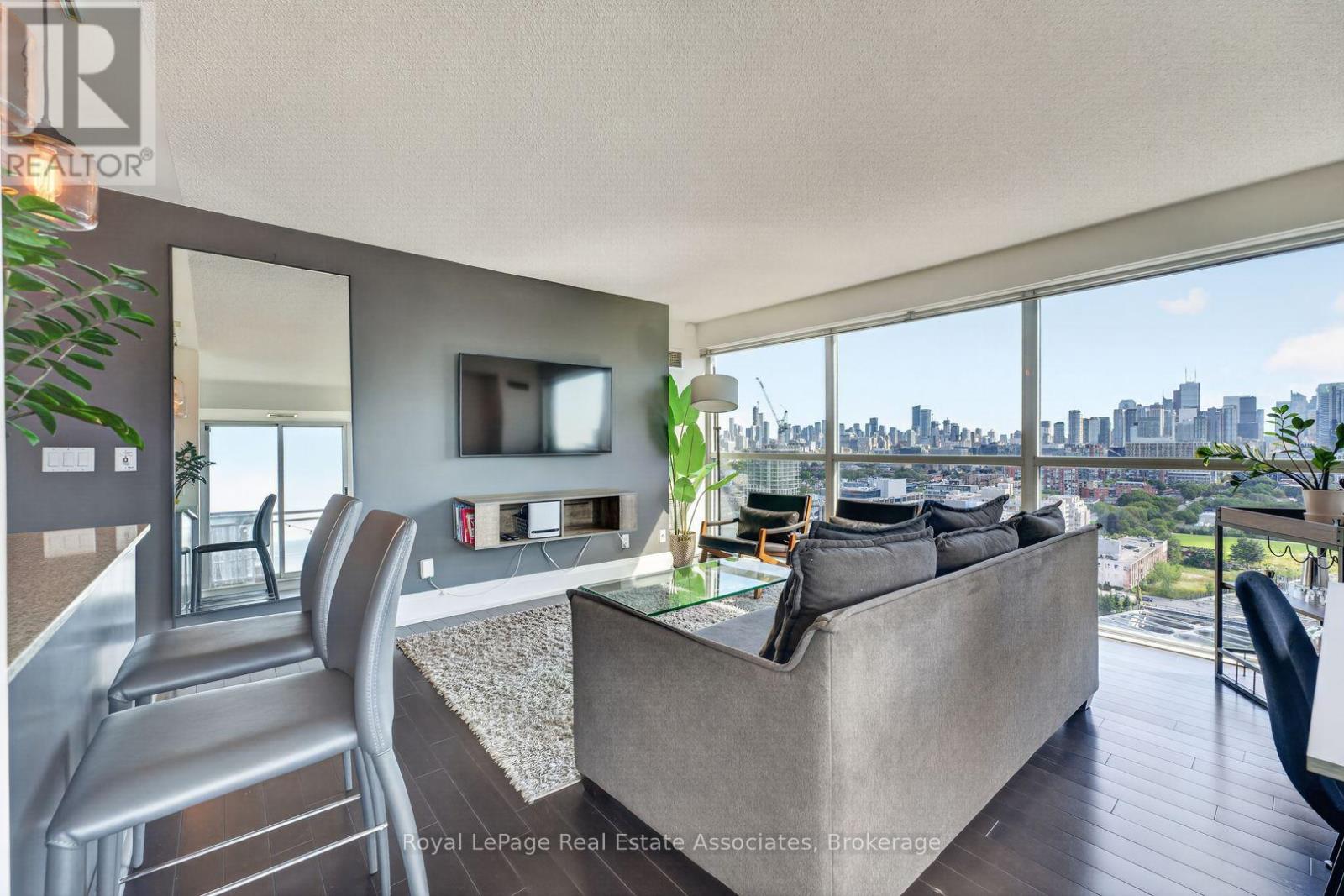 2210 - 80 Western Battery Road, Toronto, Ontario  M6K 3S1 - Photo 11 - C13765998