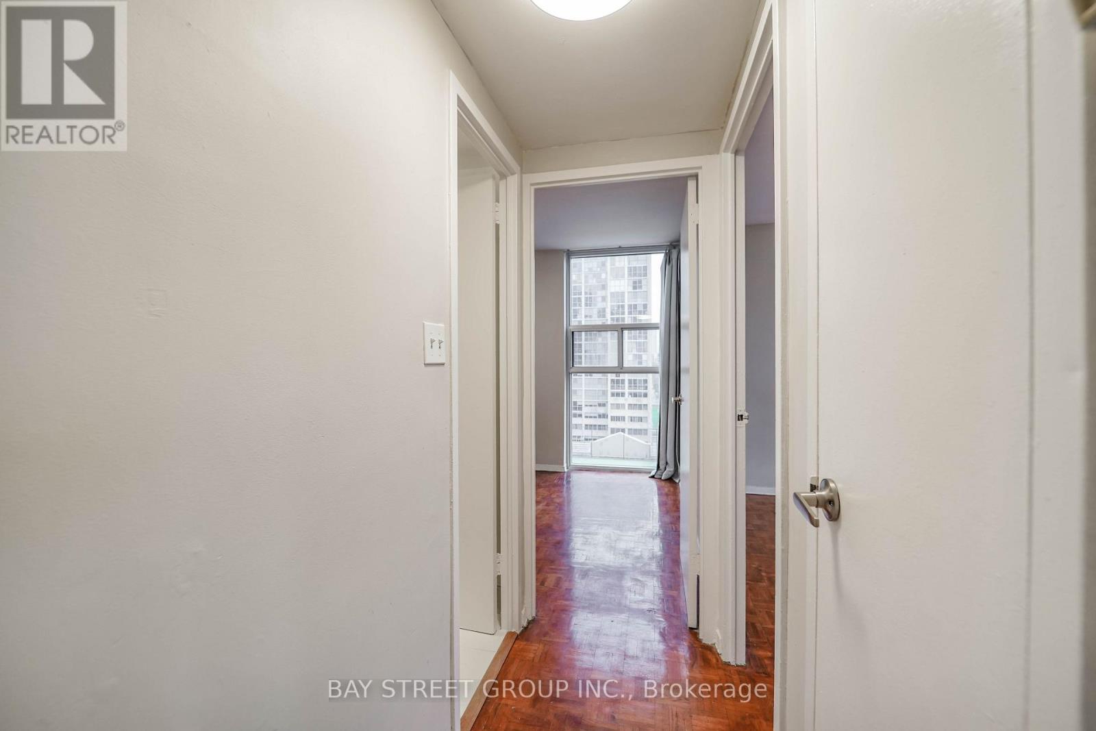 1016 - 40 Homewood Avenue, Toronto, Ontario  M4Y 2K2 - Photo 30 - C13751372
