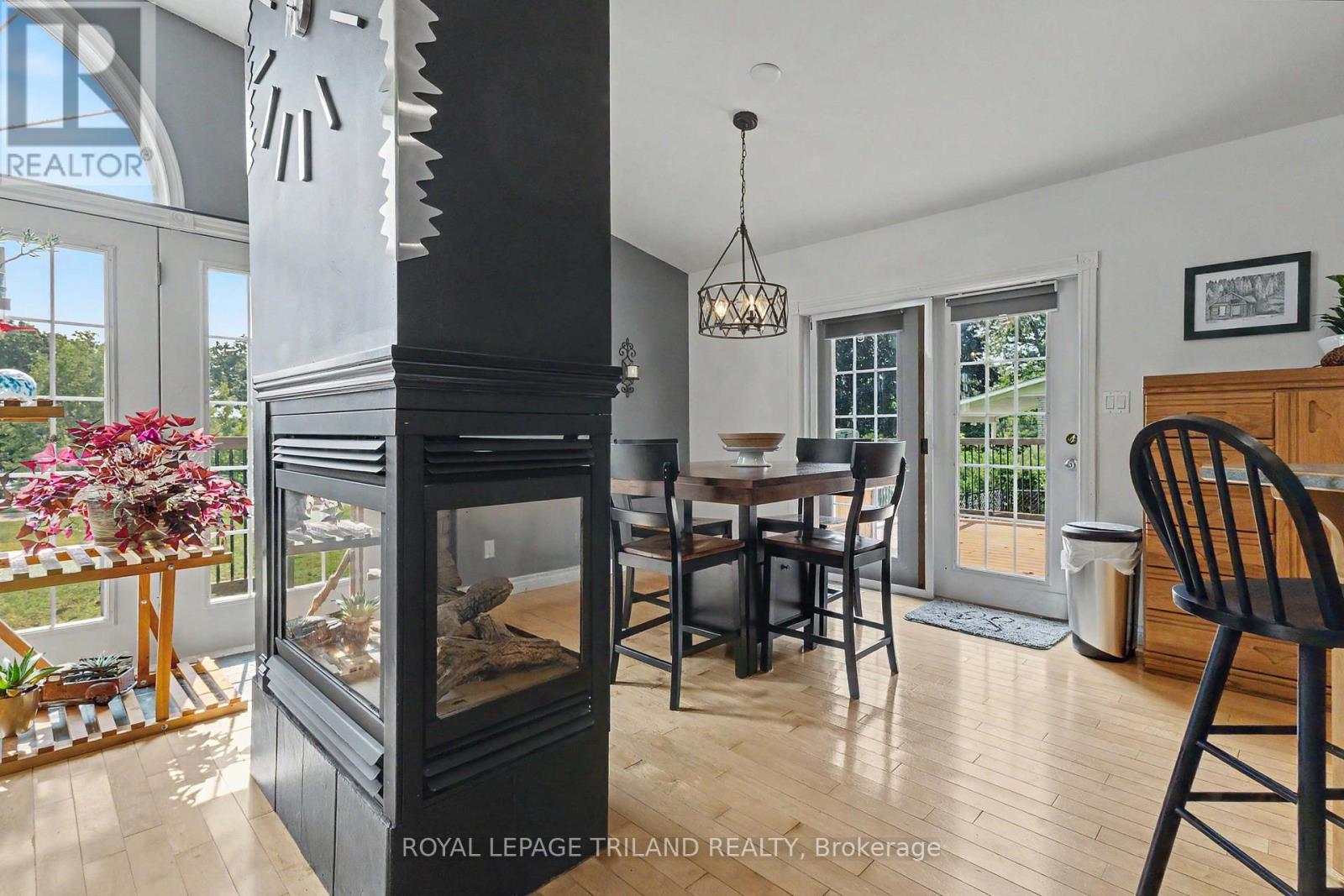 10234 Julie Avenue, Lambton Shores, Ontario  N0M 1T0 - Photo 10 - X13766878