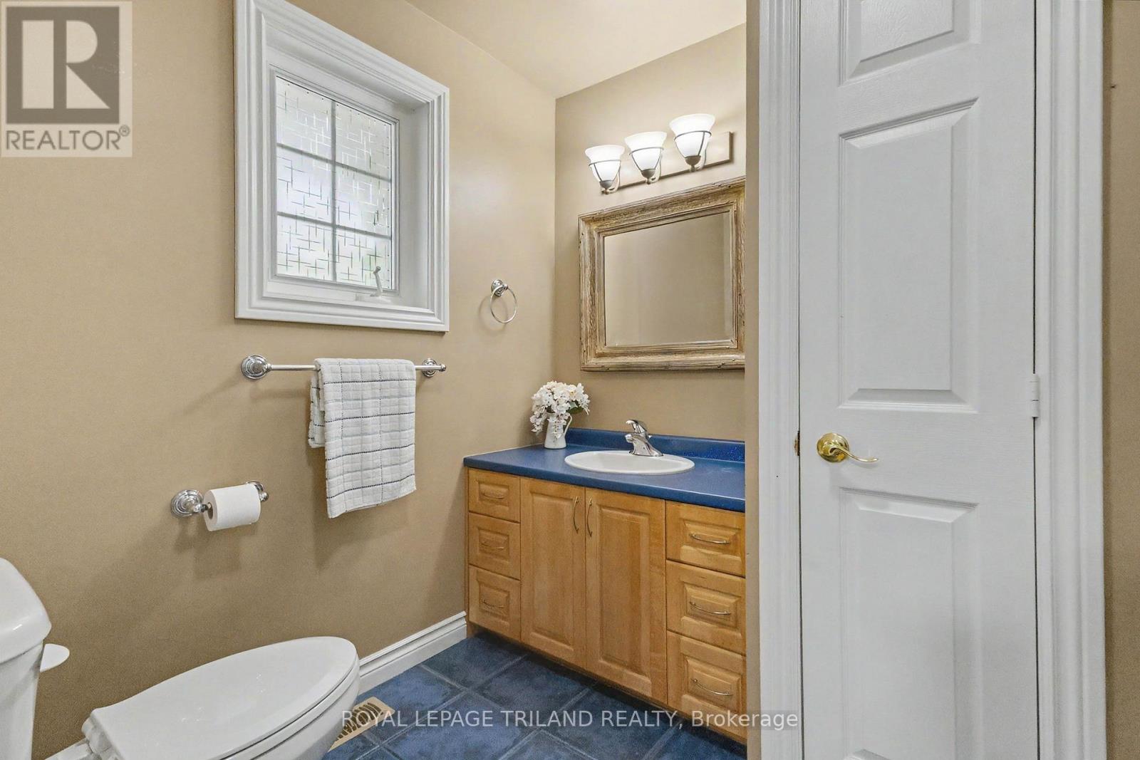 10234 Julie Avenue, Lambton Shores, Ontario  N0M 1T0 - Photo 20 - X13766878
