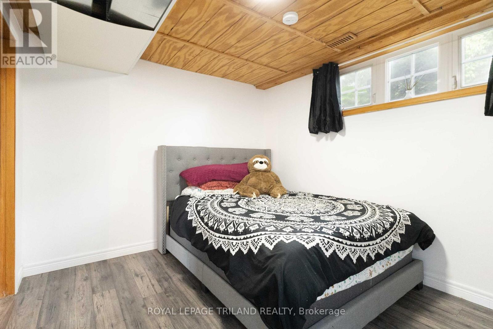 10234 Julie Avenue, Lambton Shores, Ontario  N0M 1T0 - Photo 26 - X13766878