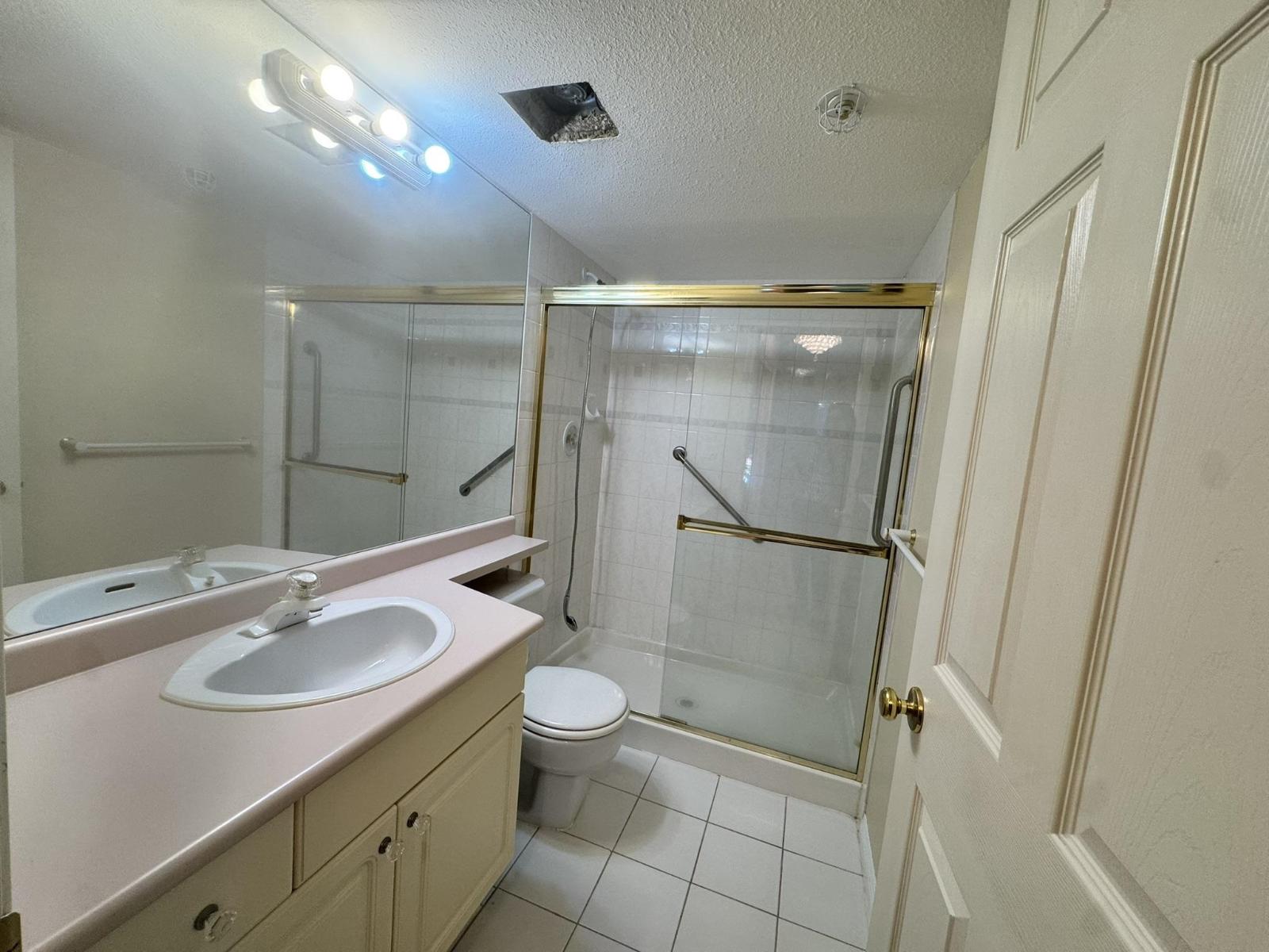 209 7171 121 Street, Surrey, British Columbia  V3W 1G9 - Photo 10 - R3163689