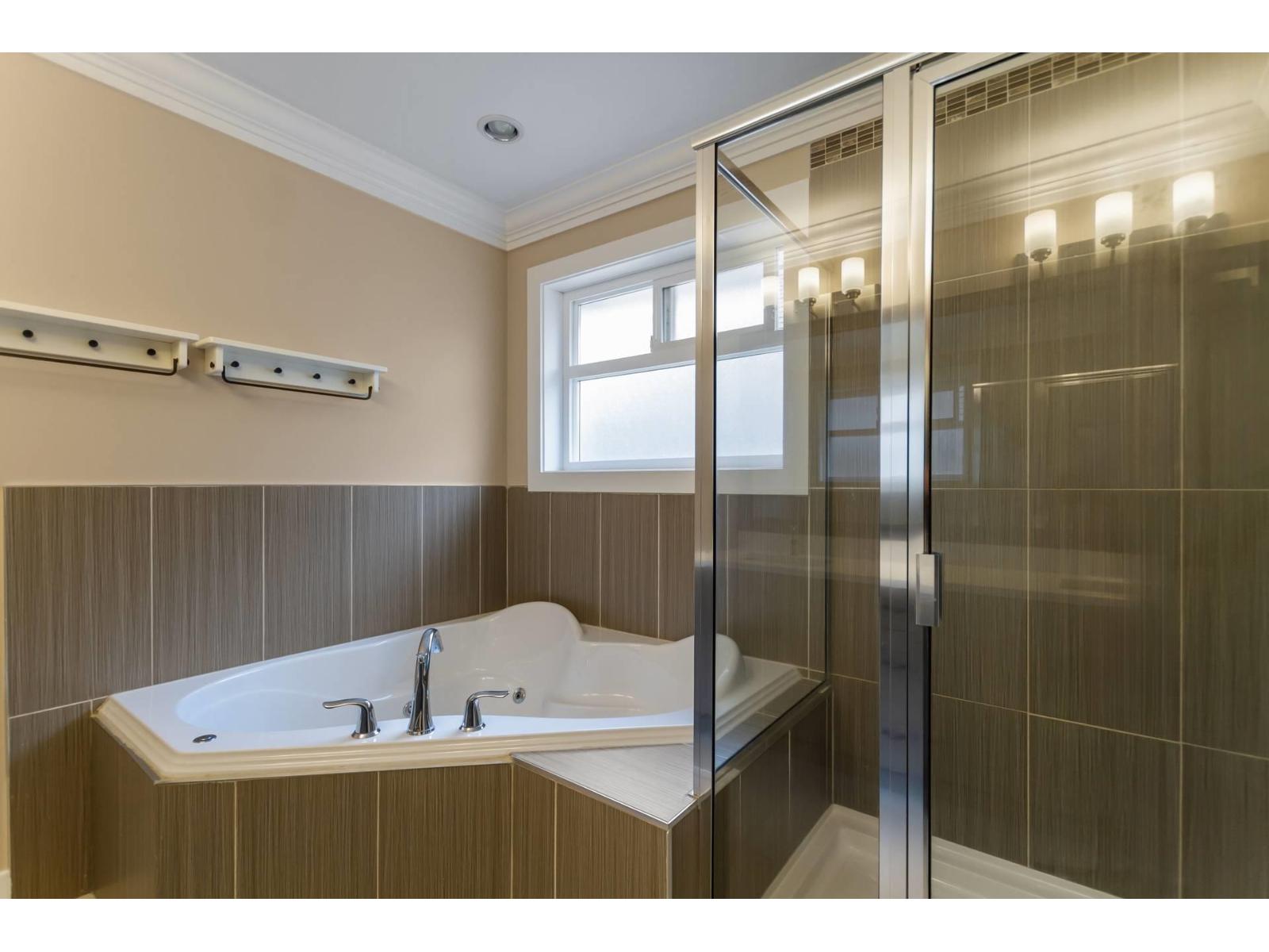 5856 131st Street, Surrey, British Columbia  V3X 0E4 - Photo 14 - R3158987