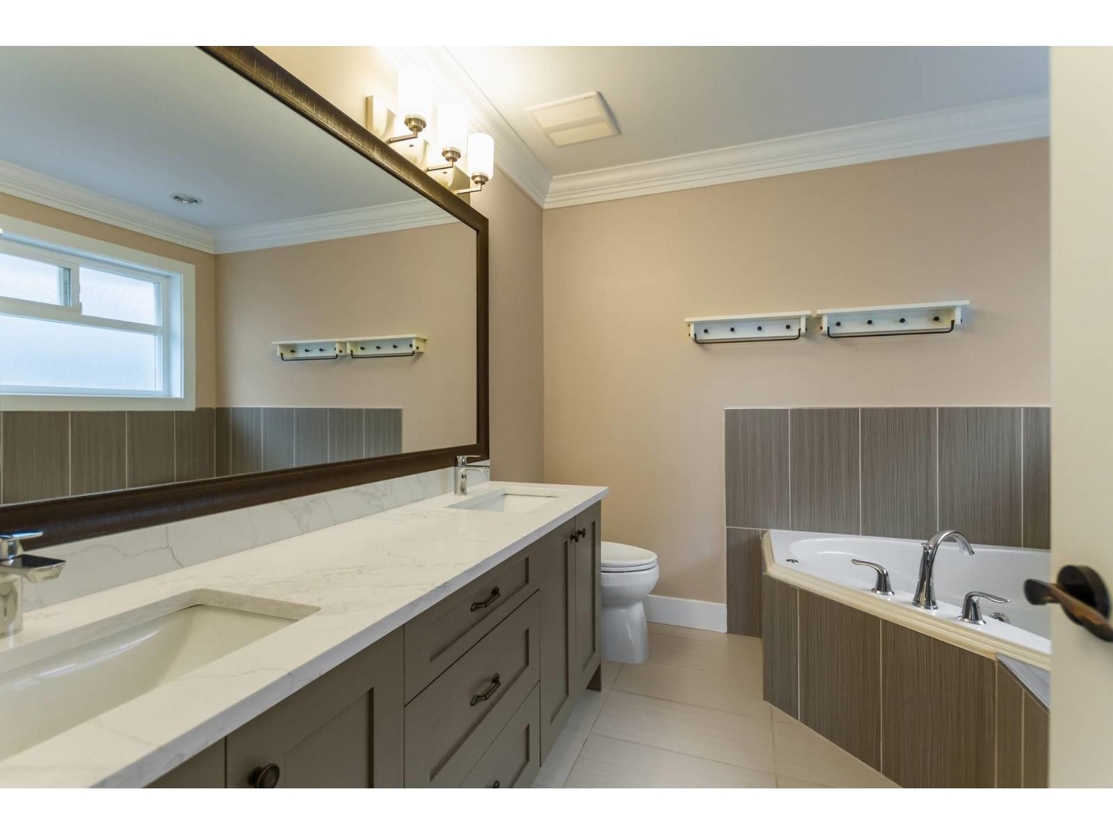 5856 131st Street, Surrey, British Columbia  V3X 0E4 - Photo 15 - R3158987