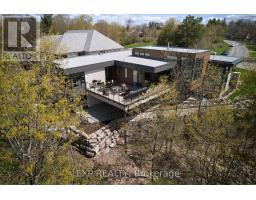 32 CLOVELLY ROAD, Ottawa, Ontario