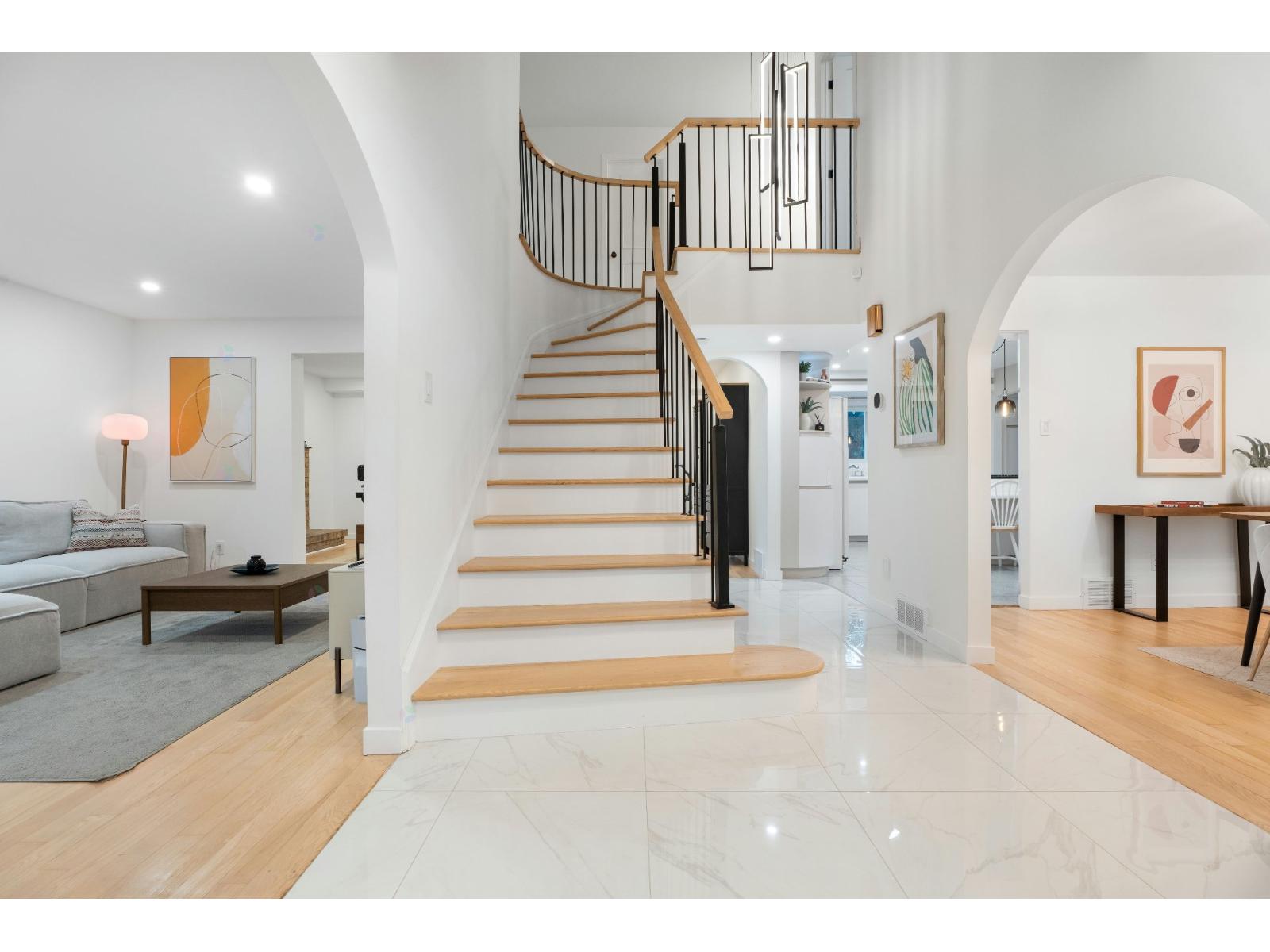 8170 Av. Saguenay Brossard Quebec Canada J4X1H7 3