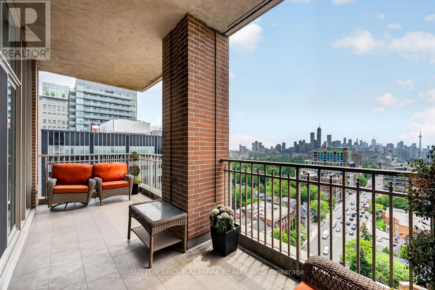 1801 - 155 St Clair Avenue W, Toronto, Ontario  M4V 0A1 - Photo 11 - C13766828