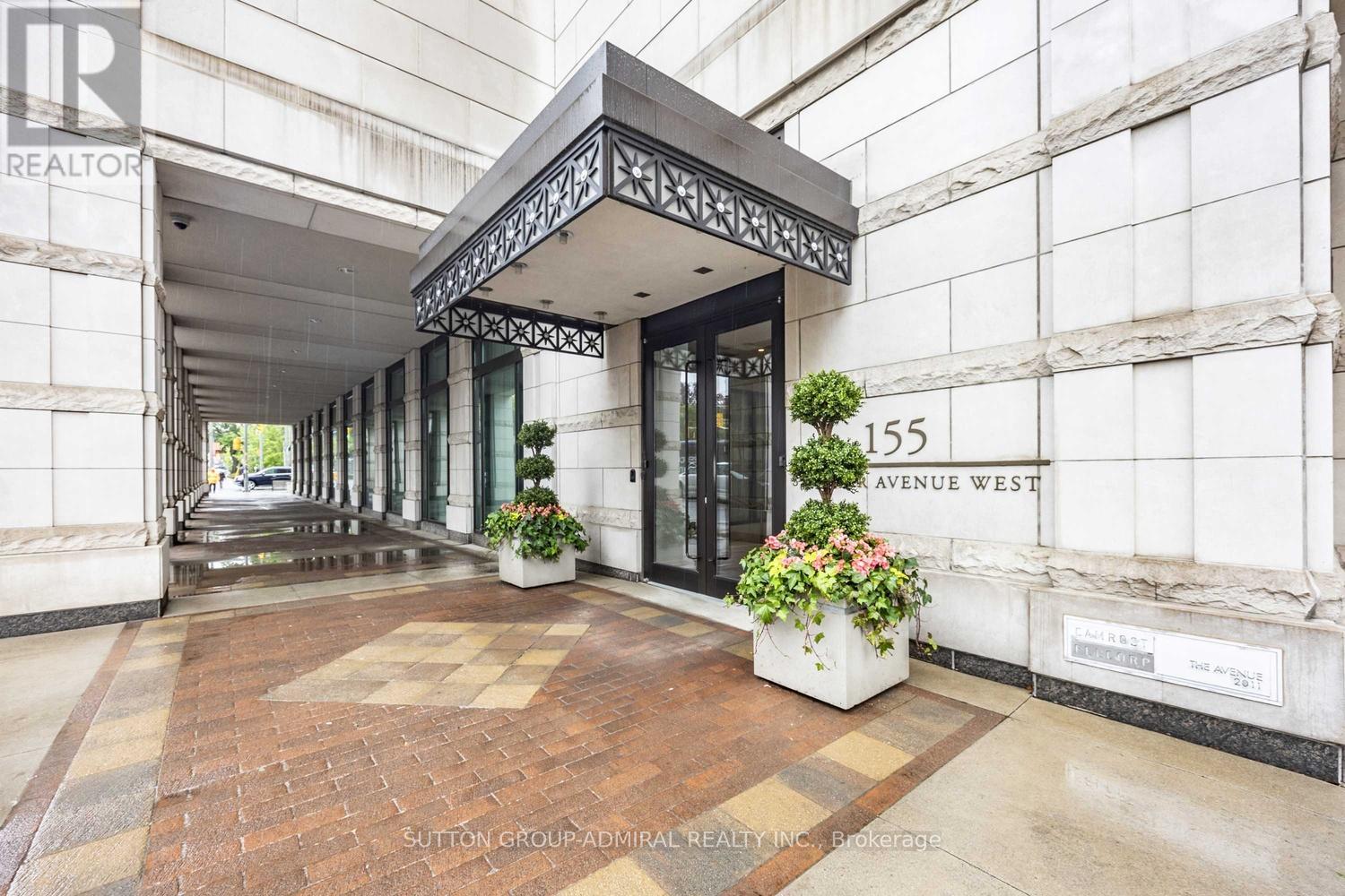 1801 - 155 St Clair Avenue W, Toronto, Ontario  M4V 0A1 - Photo 2 - C13766828