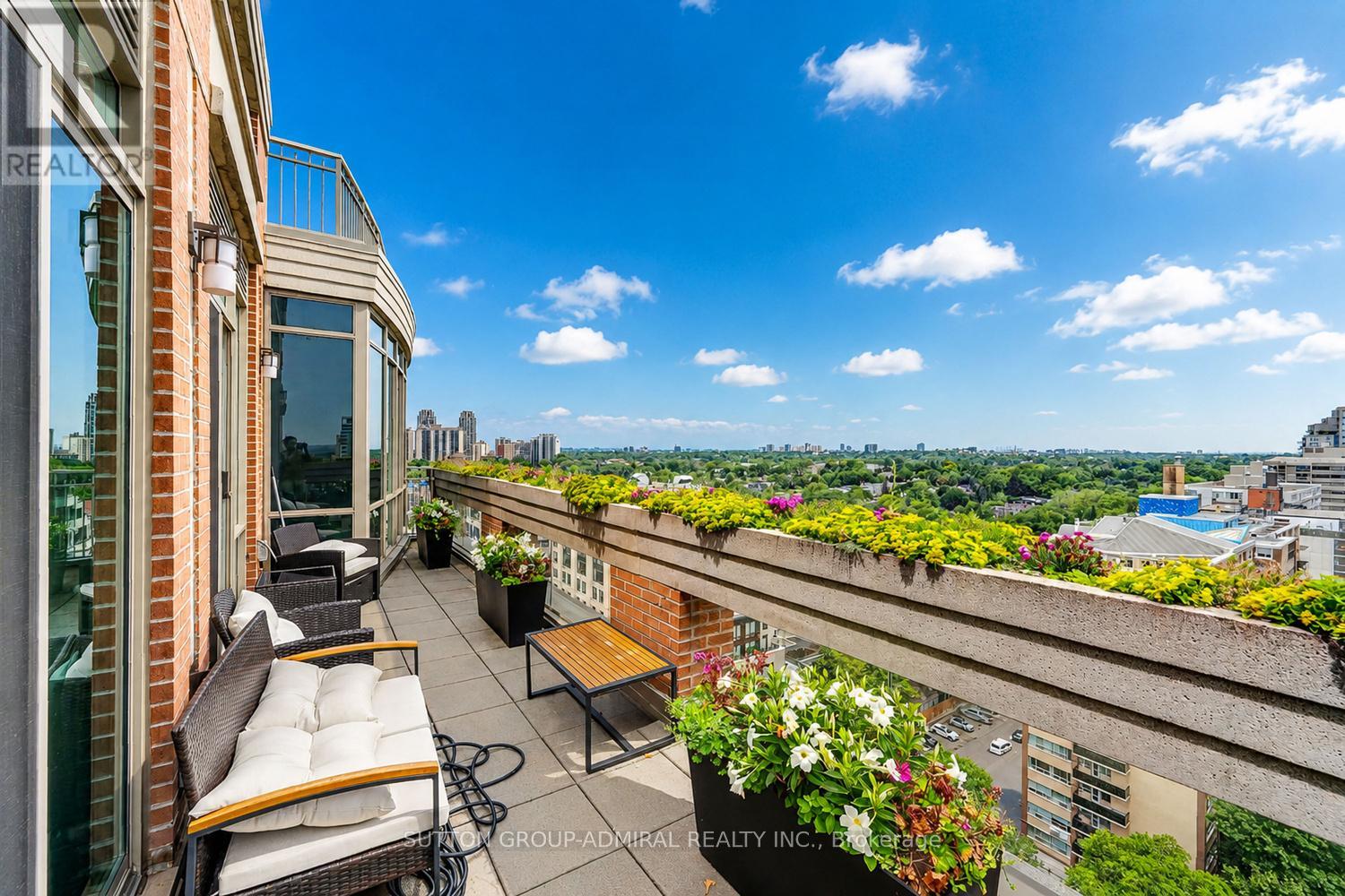 1801 - 155 St Clair Avenue W, Toronto, Ontario  M4V 0A1 - Photo 26 - C13766828