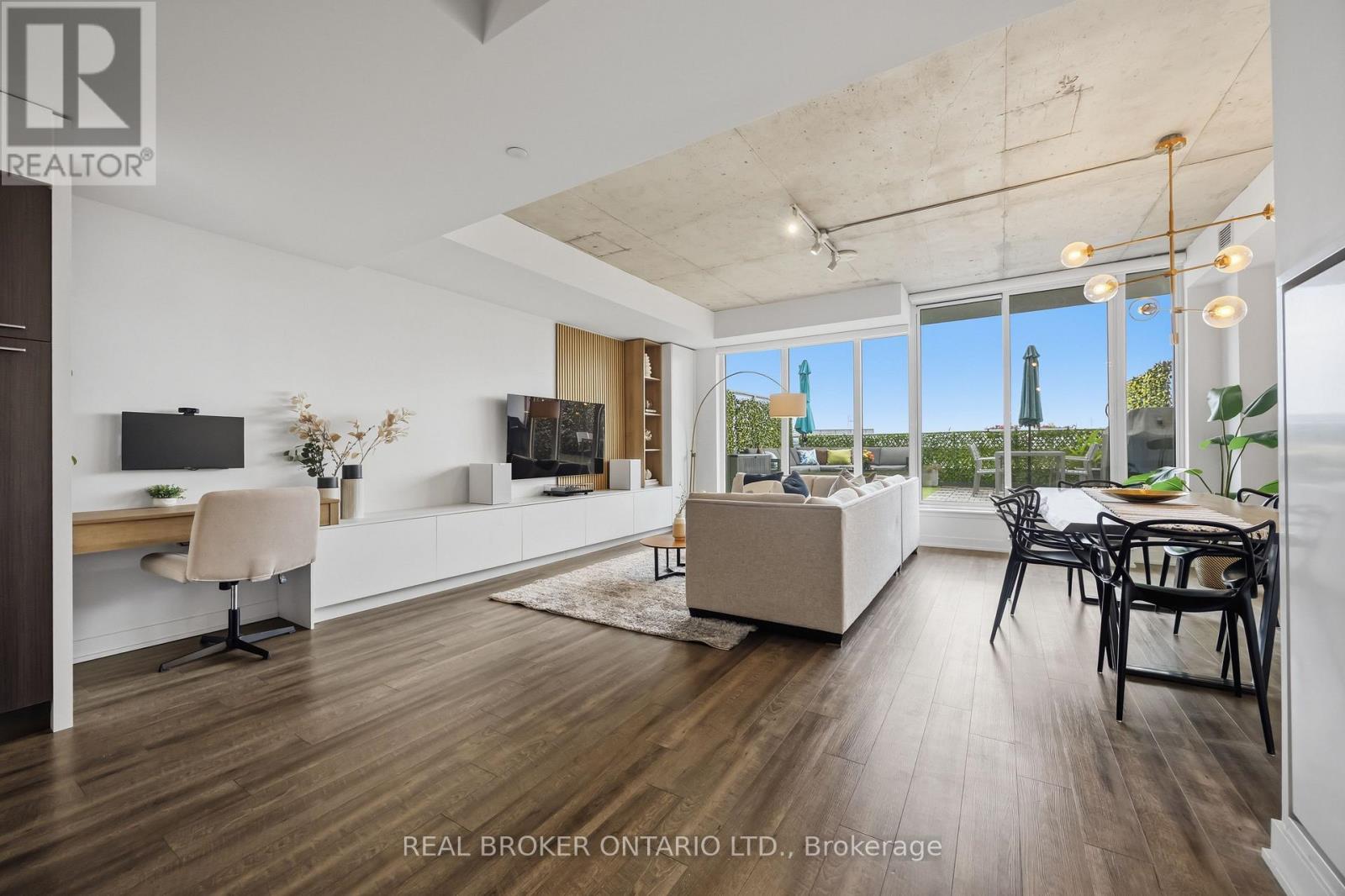 611 - 15 Baseball Place, Toronto, Ontario  M4M 0E6 - Photo 2 - E13766862