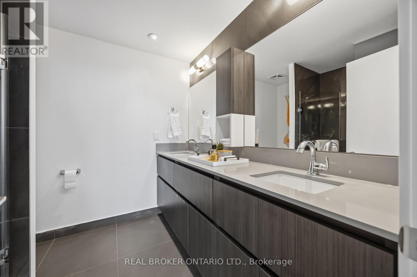 611 - 15 Baseball Place, Toronto, Ontario  M4M 0E6 - Photo 26 - E13766862