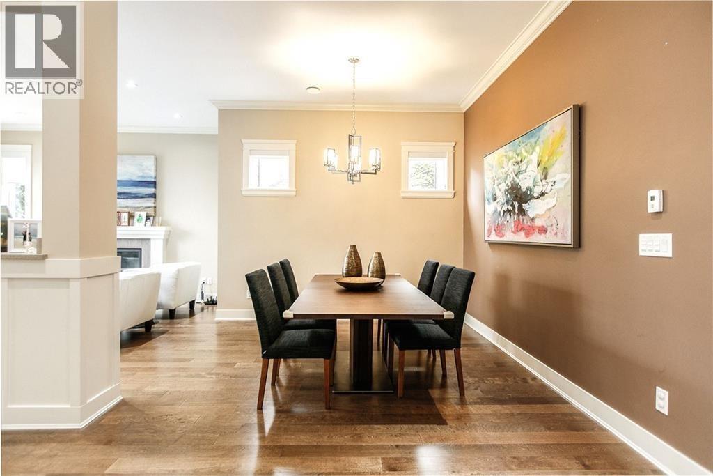 1132 Cloverley Street, North Vancouver, British Columbia  V7L 1N6 - Photo 5 - R3163744