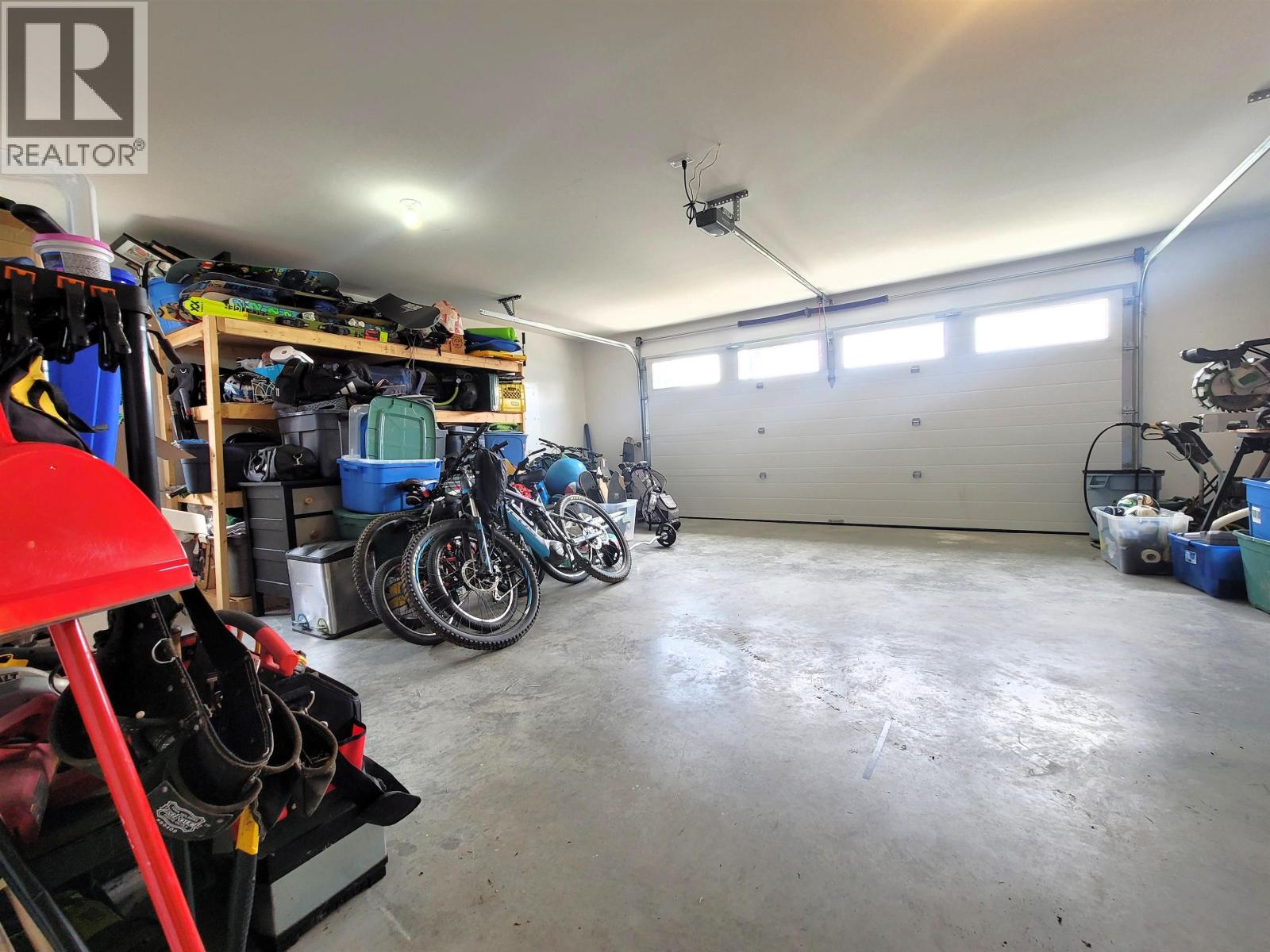 1040 Celia Crescent, Gibsons, British Columbia  V0N 1V7 - Photo 15 - R3163755