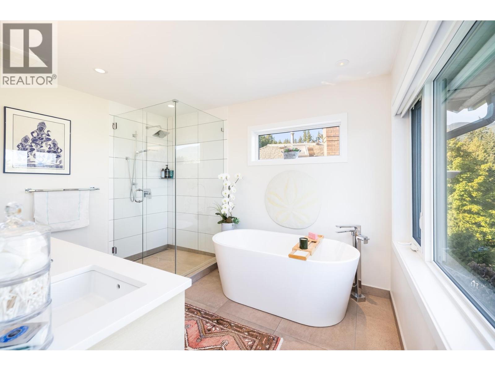 4772 Meadfeild Court, West Vancouver, British Columbia  V7W 2Y3 - Photo 19 - R3163758