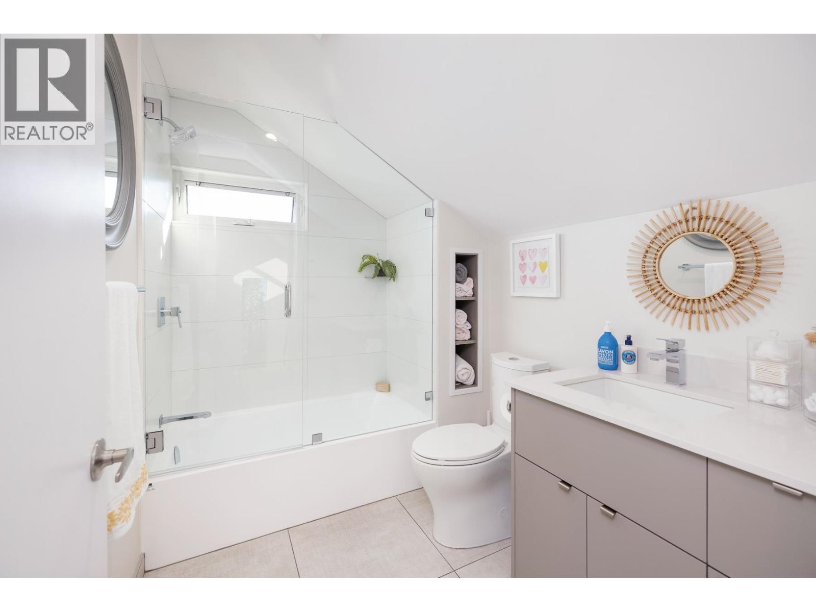4772 Meadfeild Court, West Vancouver, British Columbia  V7W 2Y3 - Photo 23 - R3163758