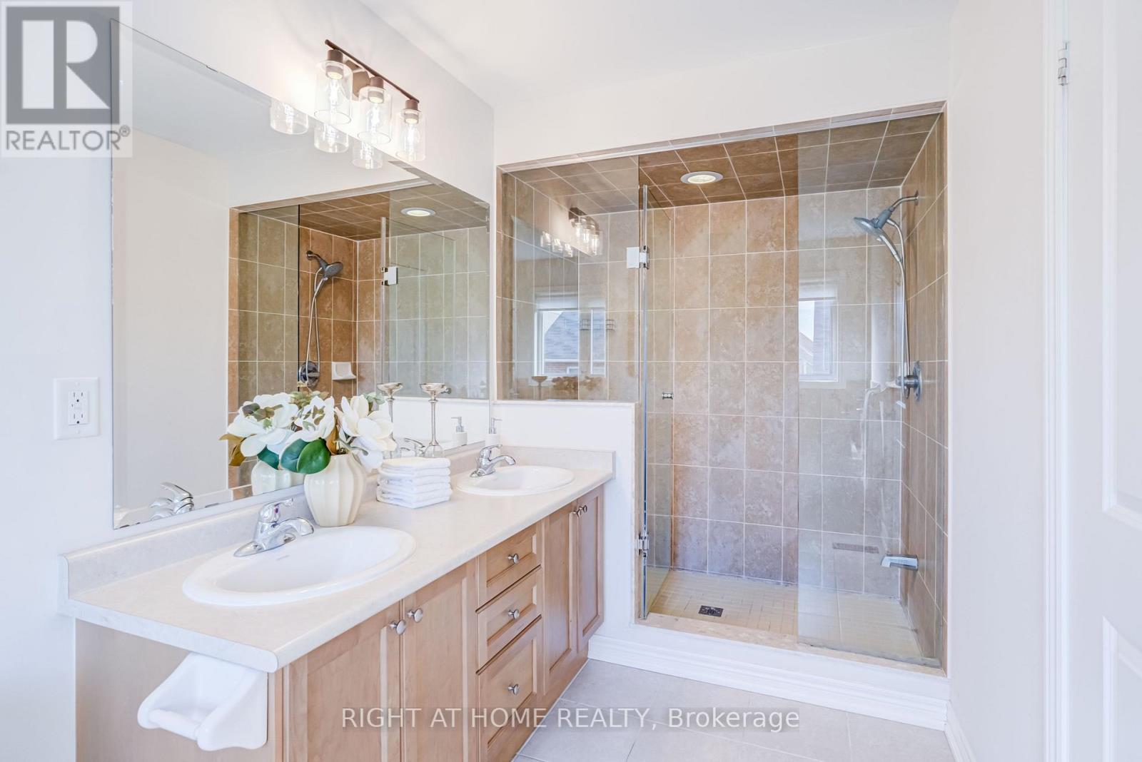50 Collier Crescent, Markham (Wismer), Ontario  L6E 0T2 - Photo 34 - N13766946