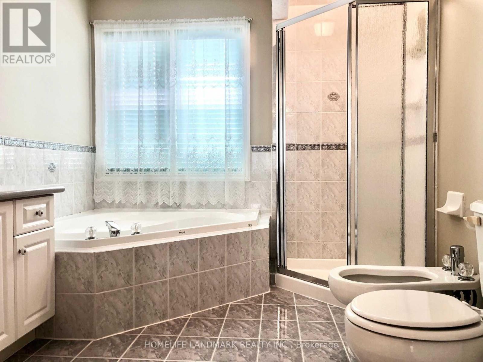 196 Park Drive, Whitchurch-Stouffville, Ontario  L4A 1J8 - Photo 11 - N13766966