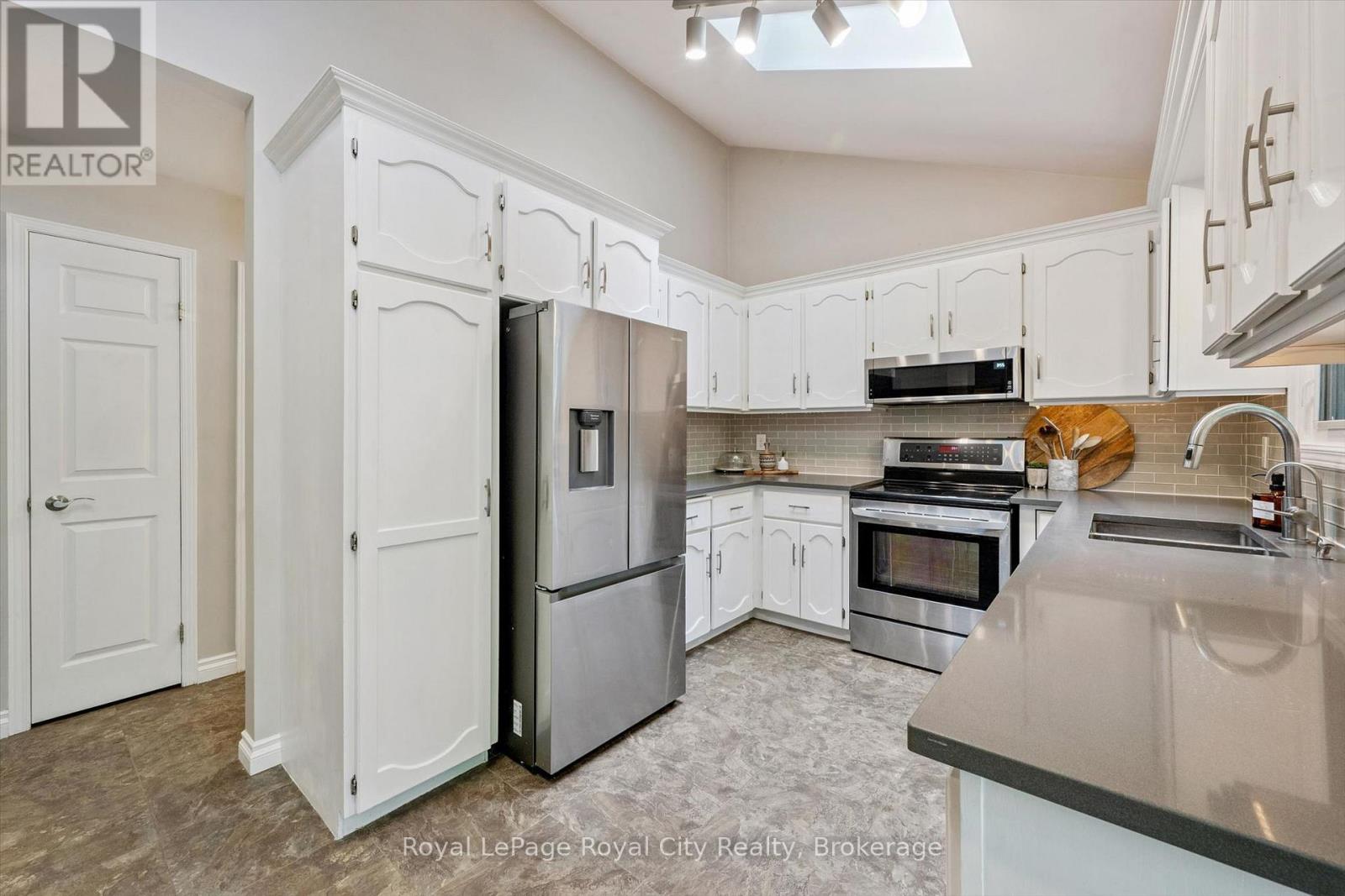 17 Sugarbush Place, Guelph (Willow West/sugarbush/west Acres), Ontario  N1H 7Z1 - Photo 17 - X13766896