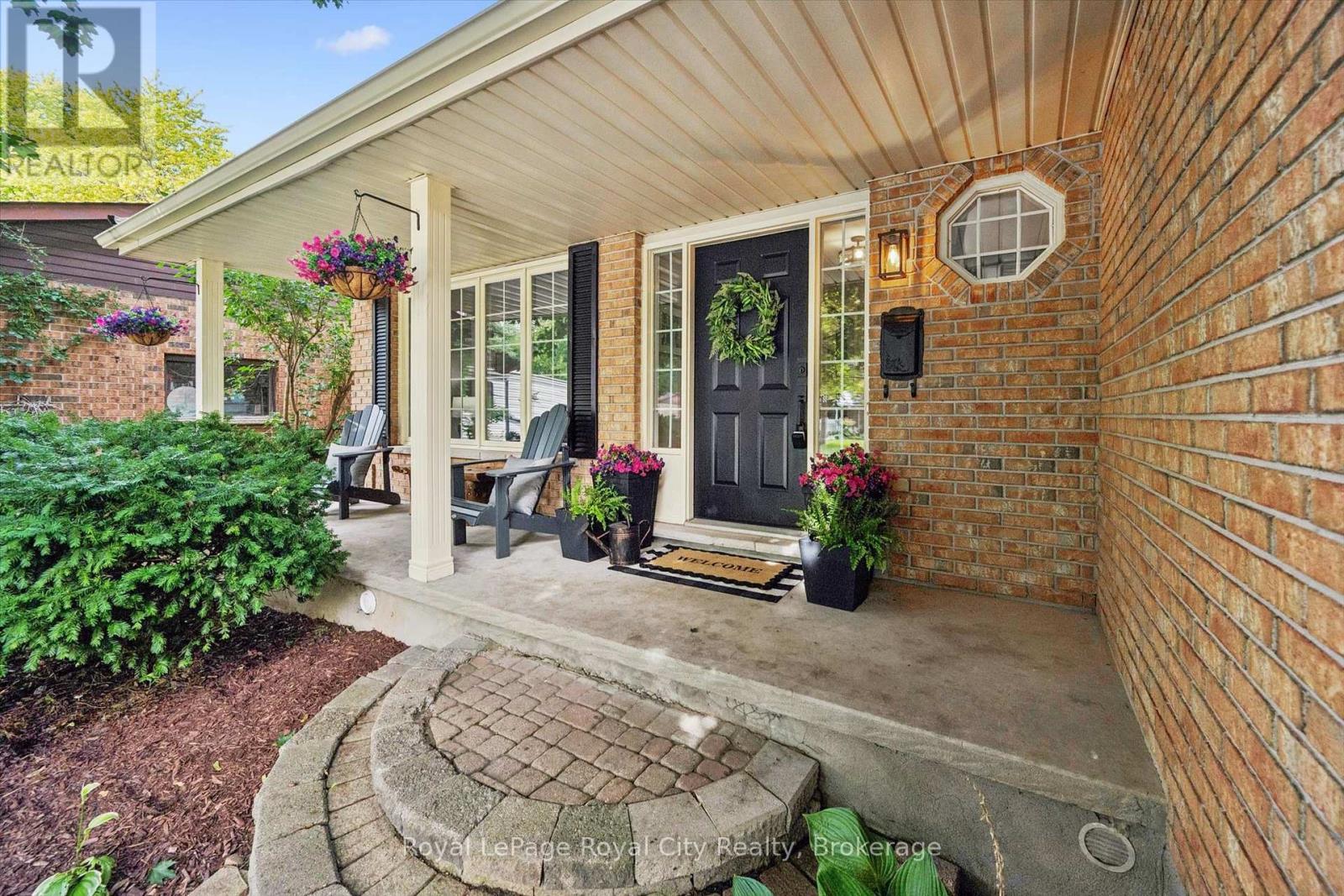 17 Sugarbush Place, Guelph (Willow West/sugarbush/west Acres), Ontario  N1H 7Z1 - Photo 3 - X13766896