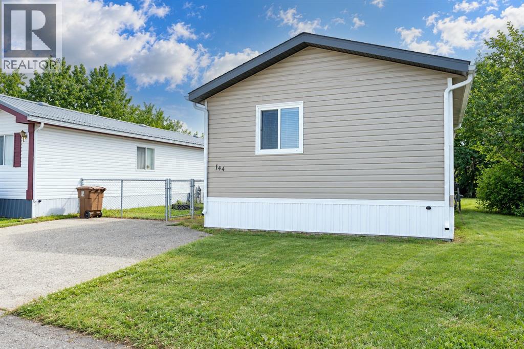 144 Birch Street W, Brooks, Alberta  T1R 1H8 - Photo 3 - A2323755