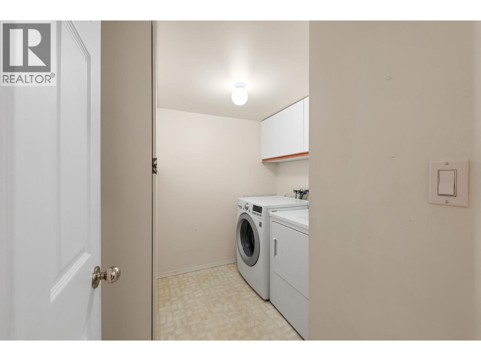 303 3373 Capilano Crescent, North Vancouver, British Columbia  V7R 4W7 - Photo 24 - R3161125