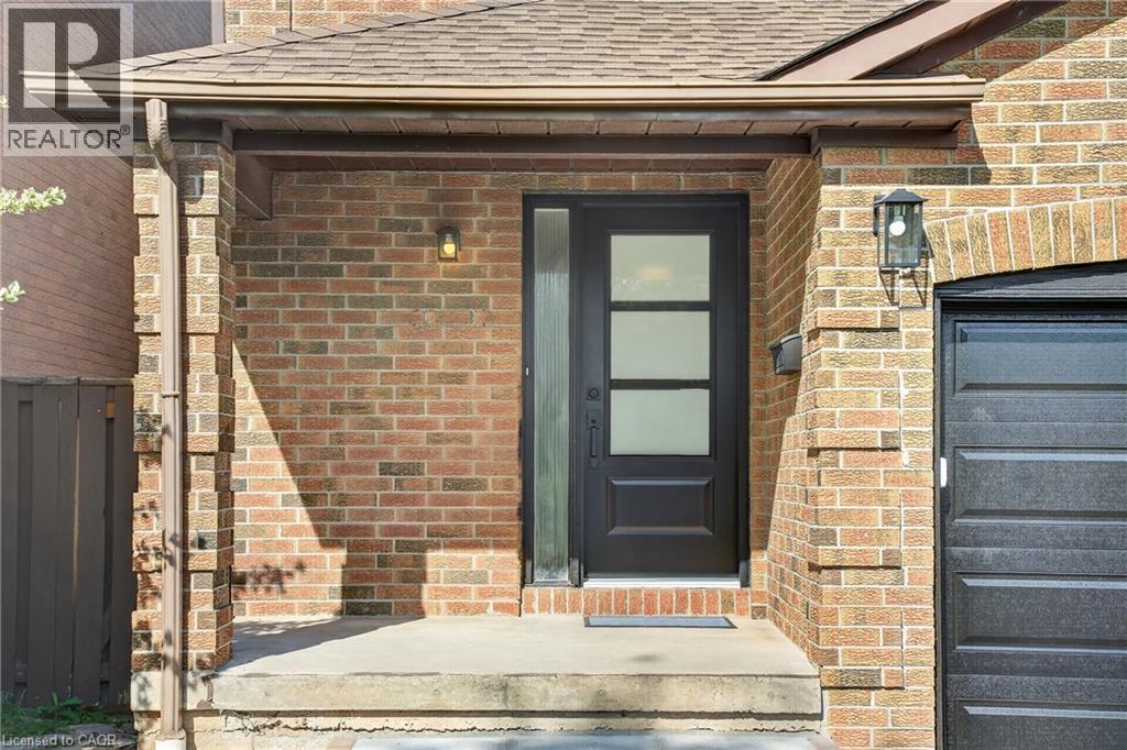 4353 Sawmill Valley Drive, Mississauga, Ontario  L5L 3L3 - Photo 2 - 40861031
