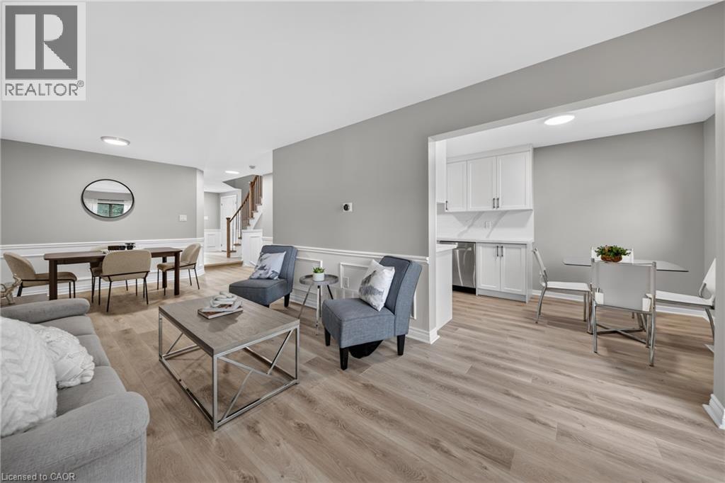 4353 Sawmill Valley Drive, Mississauga, Ontario  L5L 3L3 - Photo 11 - 40861031