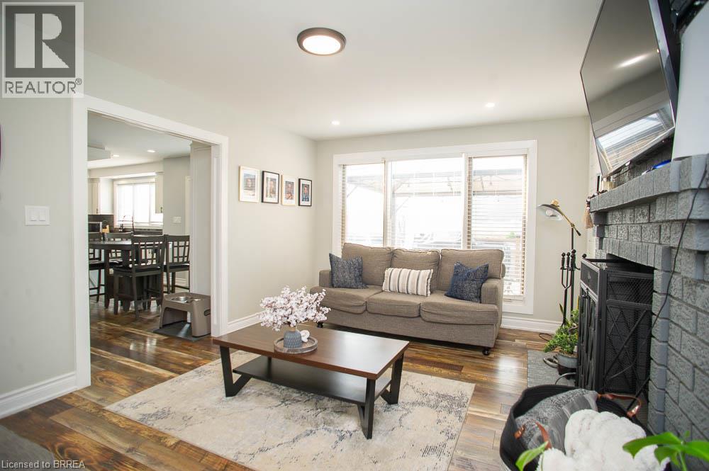 7 Cooper Court, Brantford, Ontario  N3T 6G7 - Photo 11 - 40862060