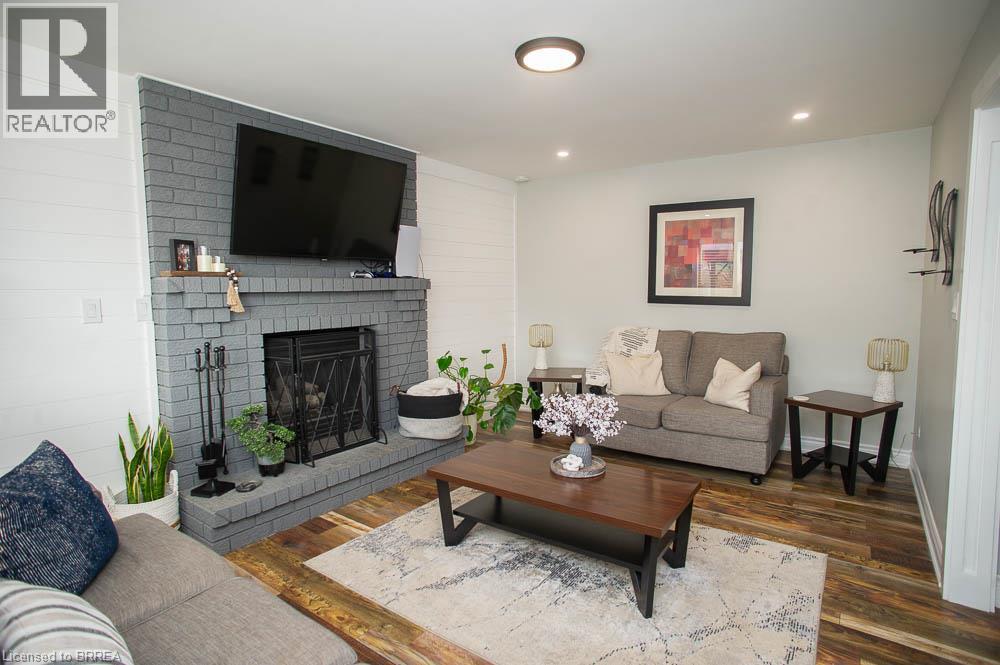 7 Cooper Court, Brantford, Ontario  N3T 6G7 - Photo 12 - 40862060