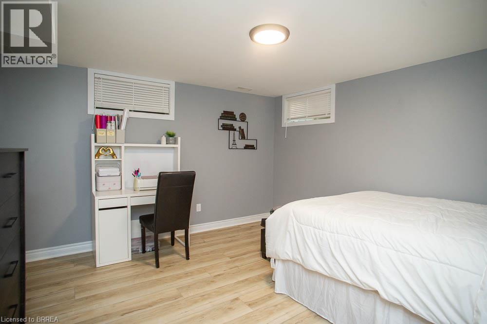 7 Cooper Court, Brantford, Ontario  N3T 6G7 - Photo 34 - 40862060