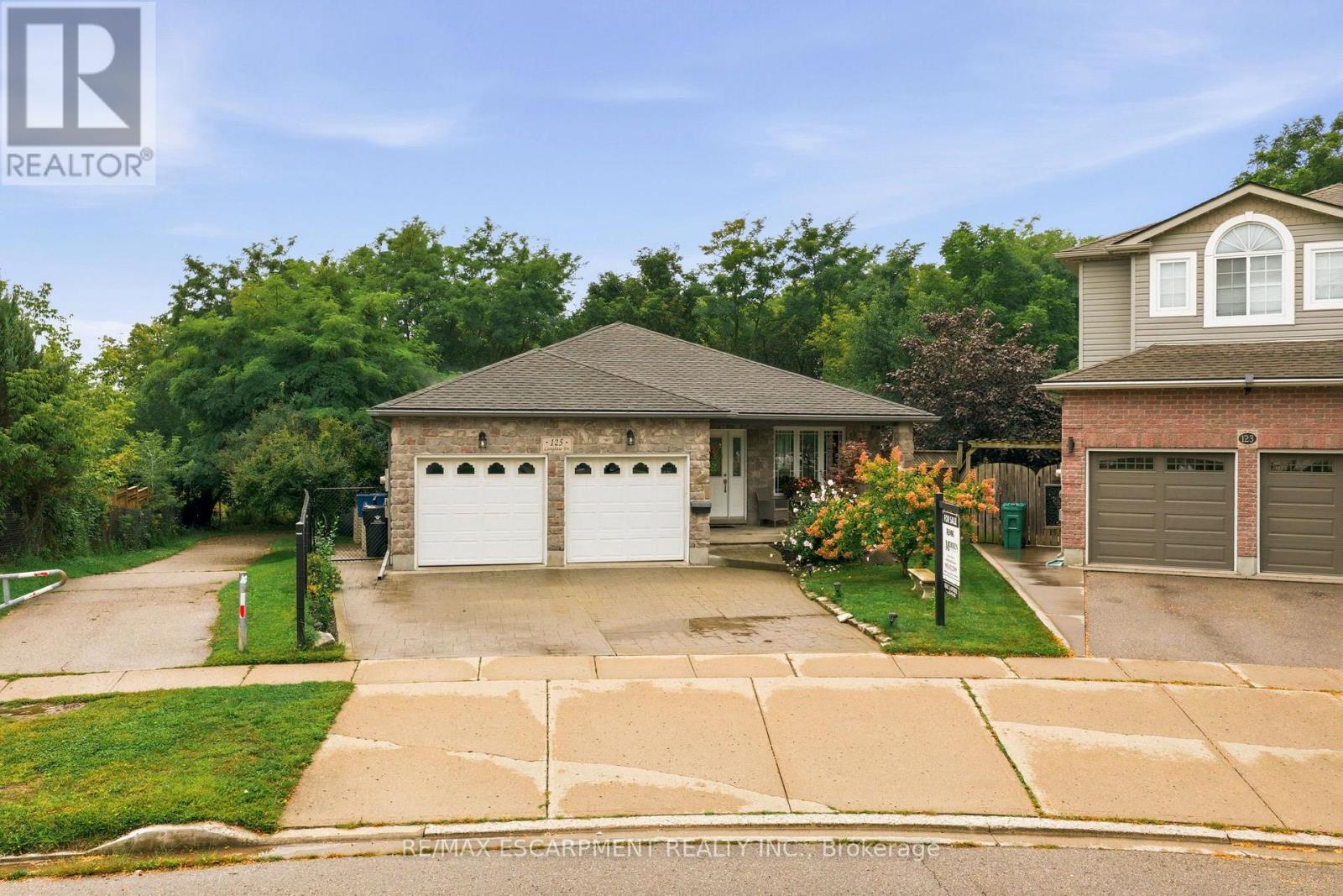 125 LANGLAW DRIVE, Cambridge, Ontario