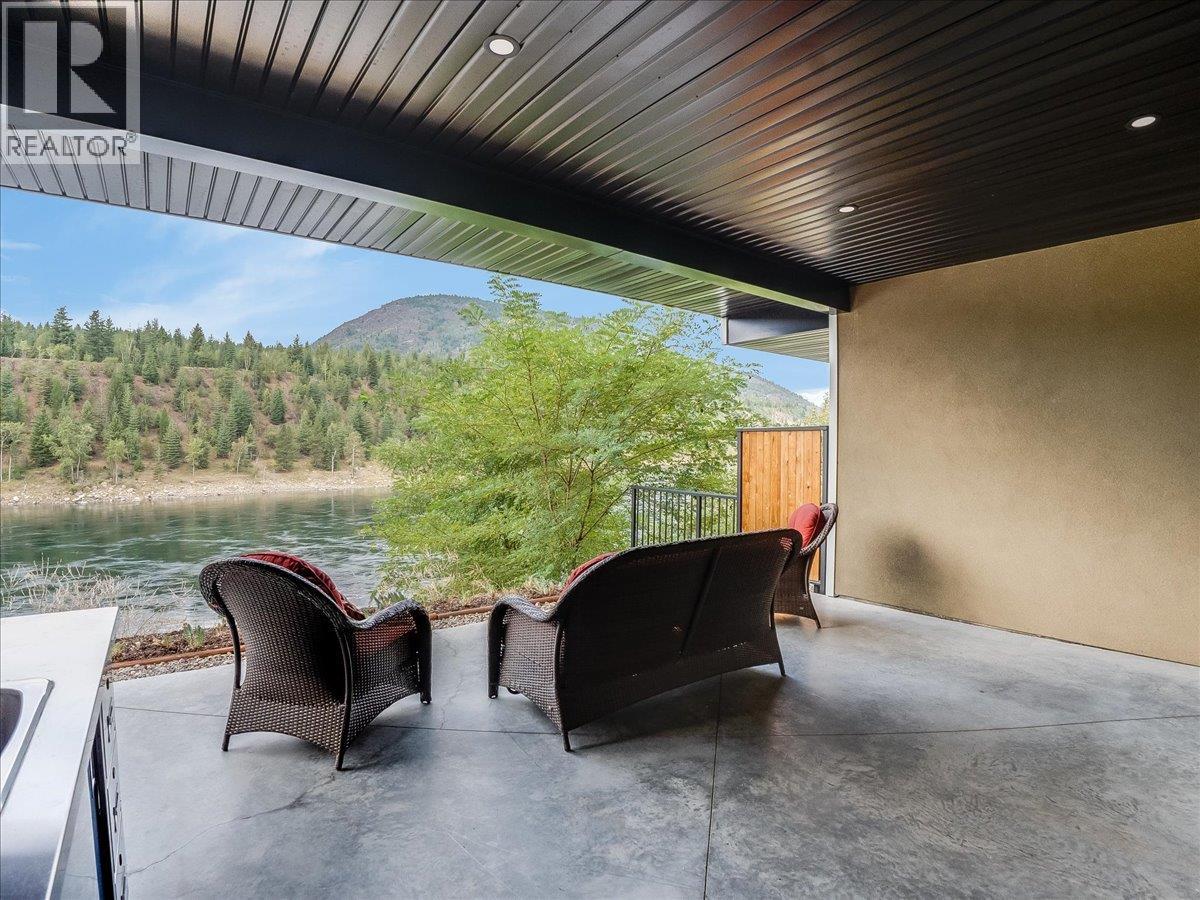 8305 Old Waneta Road, Trail, British Columbia  V1R 4W9 - Photo 27 - 10400044