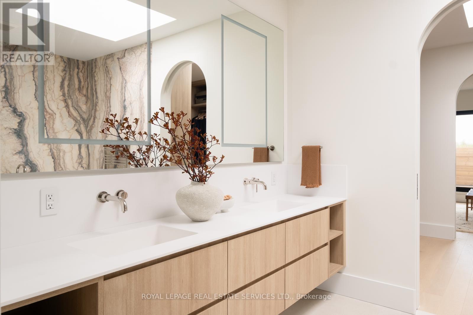 393a Arlington Avenue, Toronto, Ontario  M6C 3A1 - Photo 26 - C13765424
