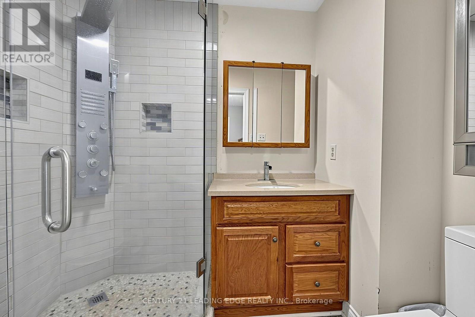 48 Broadview Avenue, Georgina, Ontario  L4P 3C8 - Photo 26 - N13766940