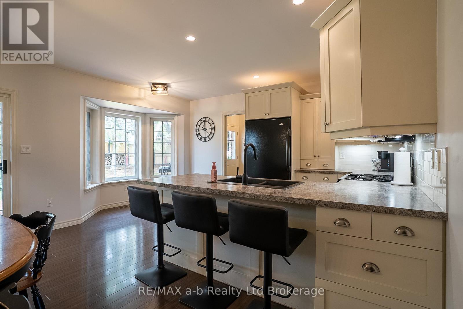 4 Otterview Drive, Norwich, Ontario  N0J 1R0 - Photo 12 - X13766658