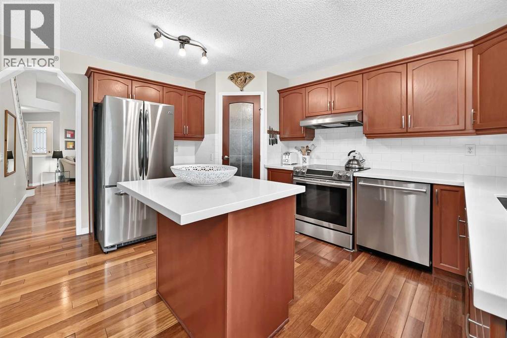 137 Sierra Vista Terrace SW, Calgary, Alberta  T3H 3C4 - Photo 10 - A2342865