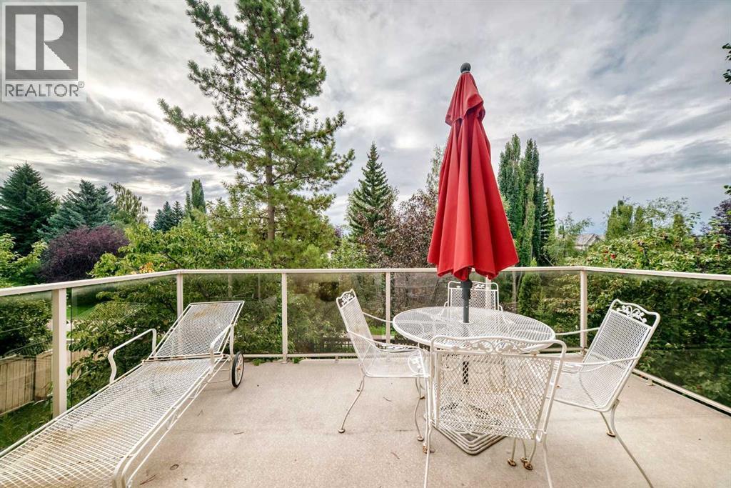 137 Sierra Vista Terrace SW, Calgary, Alberta  T3H 3C4 - Photo 13 - A2342865