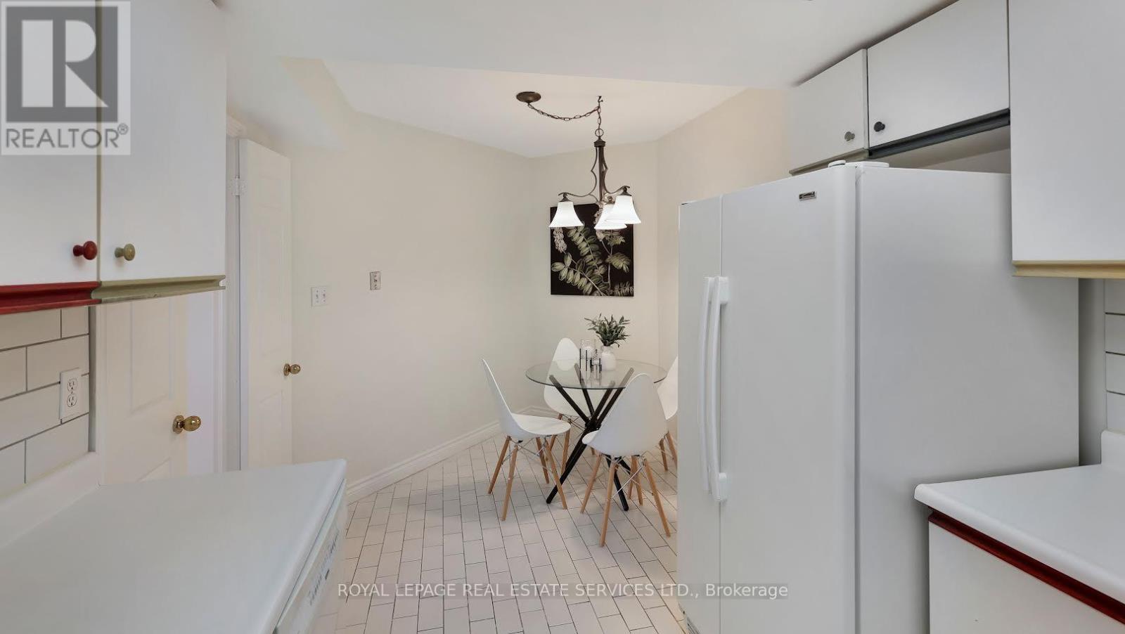 616 - 215 The Donway W, Toronto, Ontario  M3B 3P5 - Photo 4 - C13746816