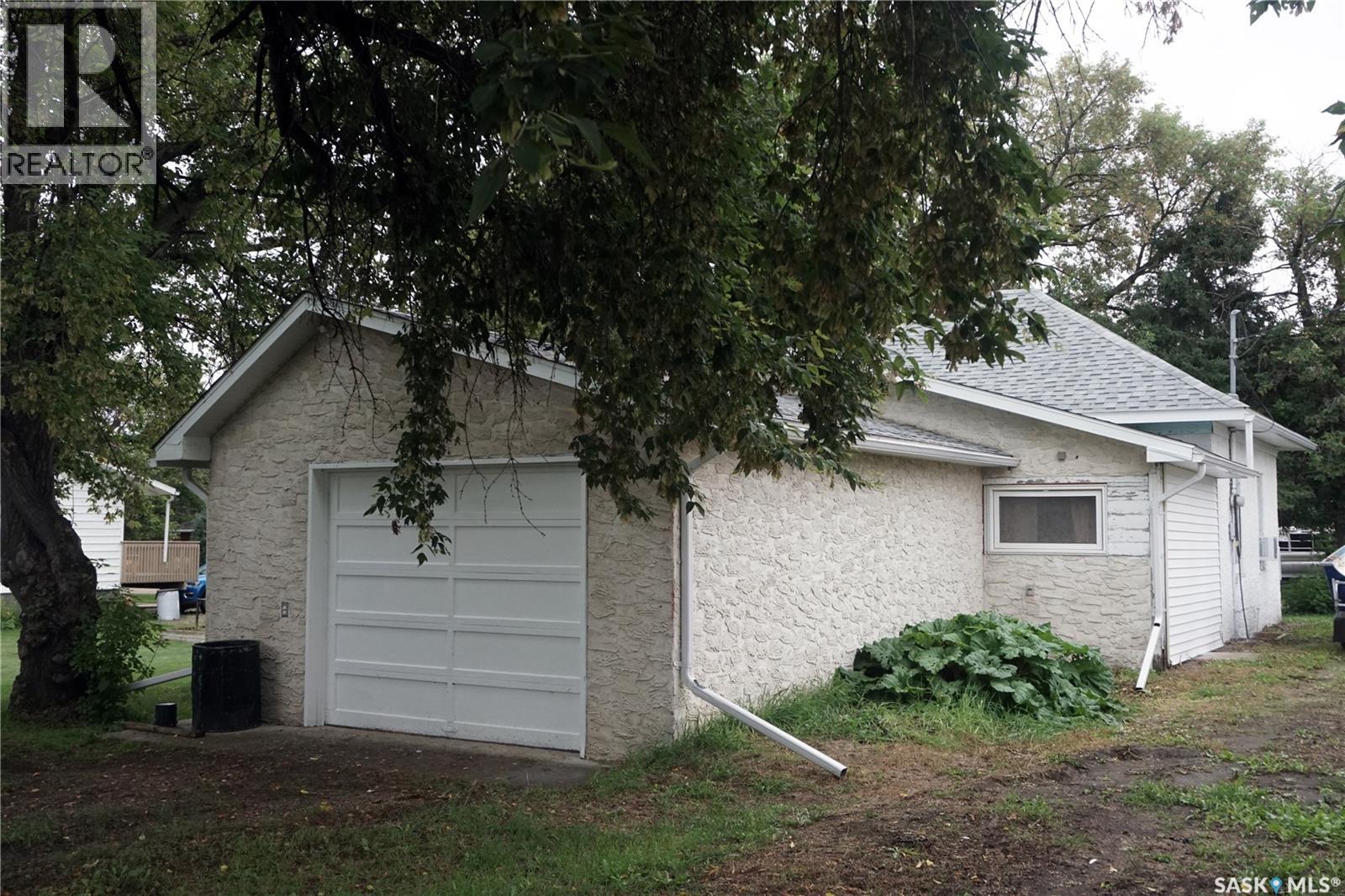 455 2nd Street E, Meota, Saskatchewan  S0M 1X0 - Photo 4 - SK048067