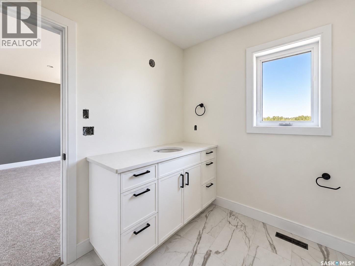 213 Veterans Drive, Warman, Saskatchewan  S0K 4S5 - Photo 14 - SK048066
