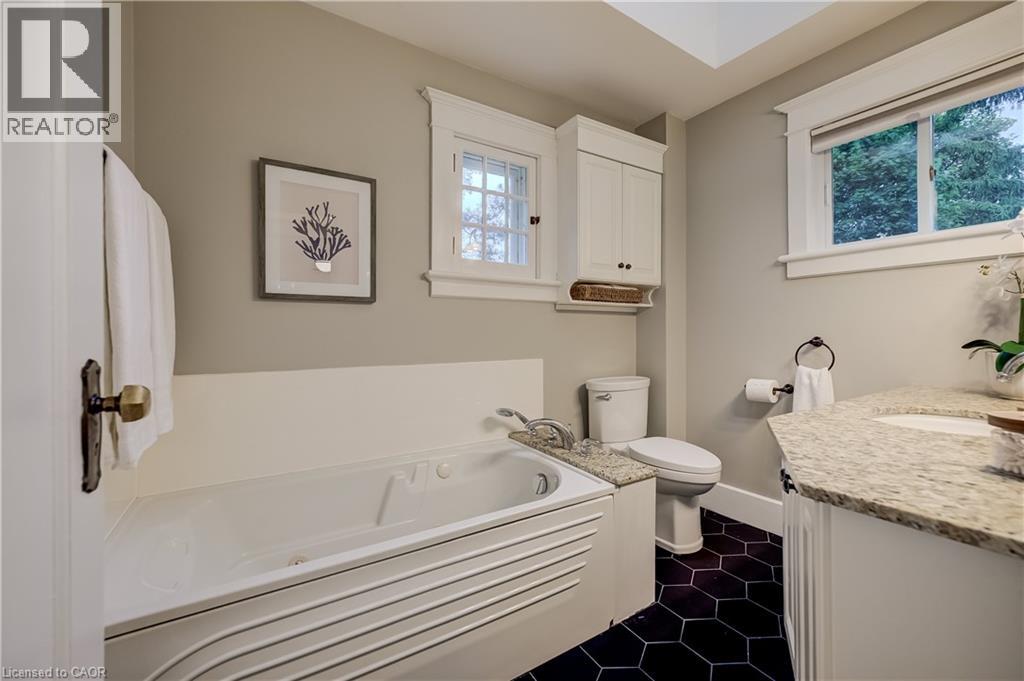 121 Allen Street W, Waterloo, Ontario  N2L 1E8 - Photo 22 - 40860096