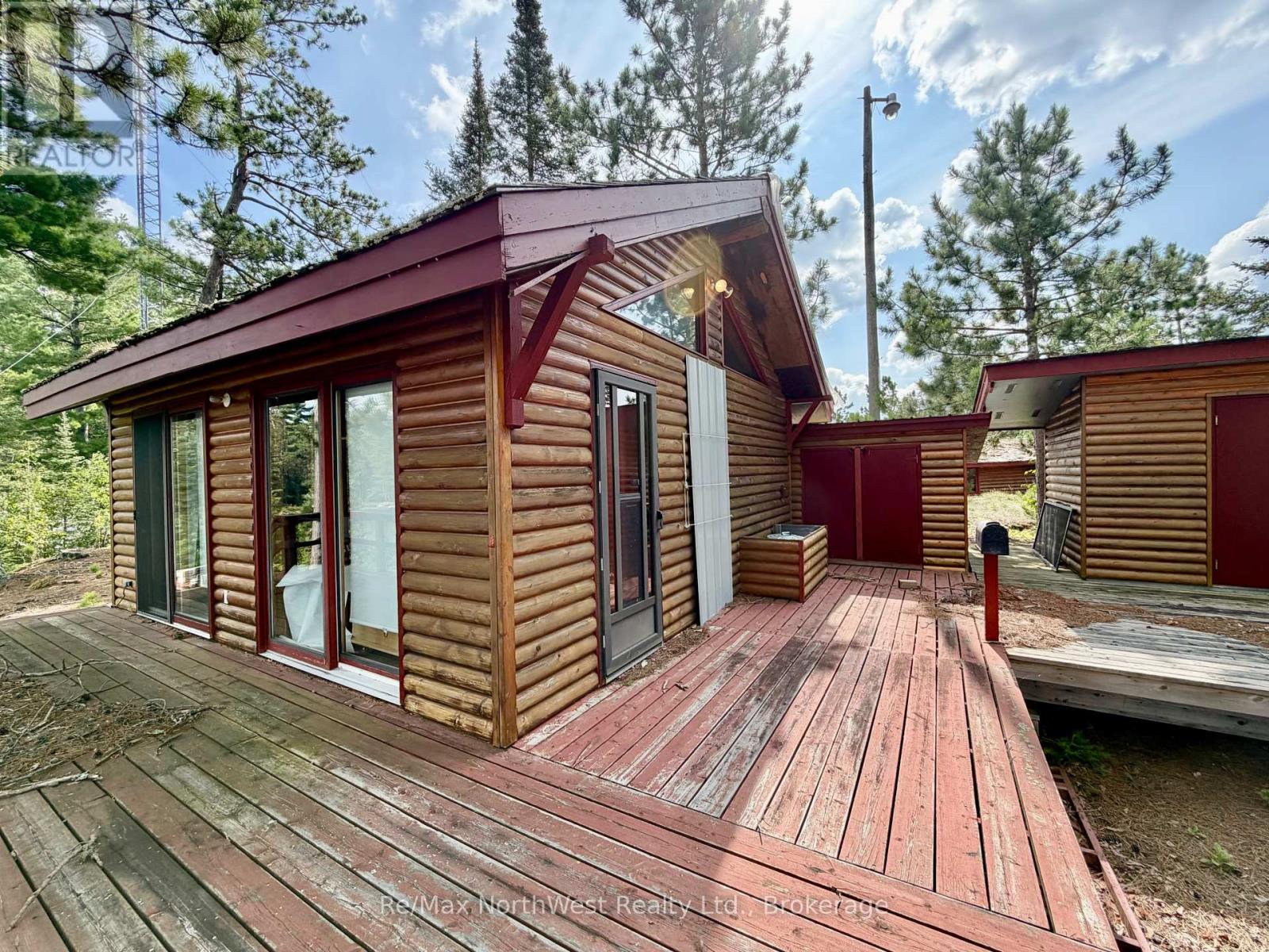 Single Family House photo 21