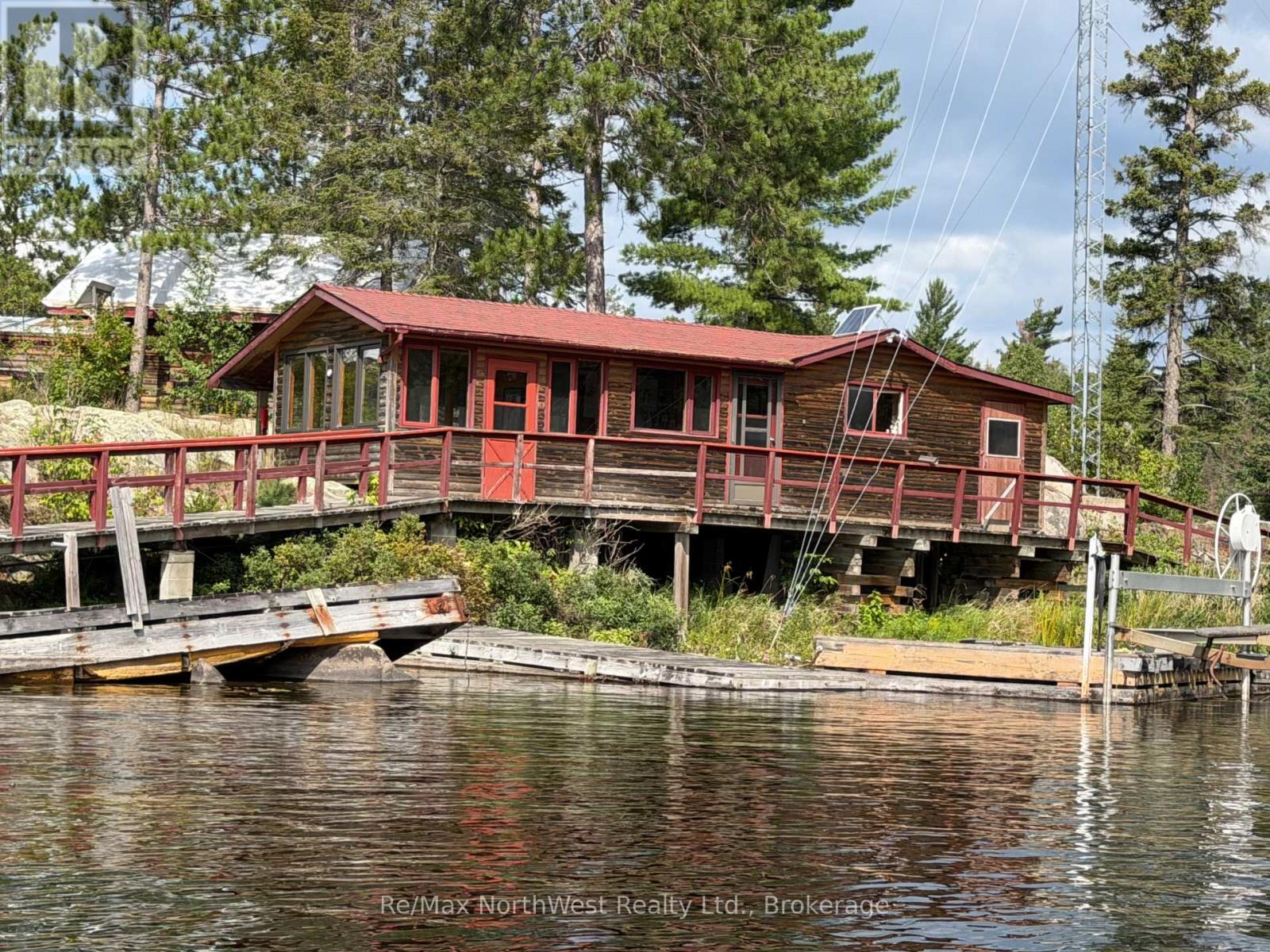 South Dock/Kitchen cabin