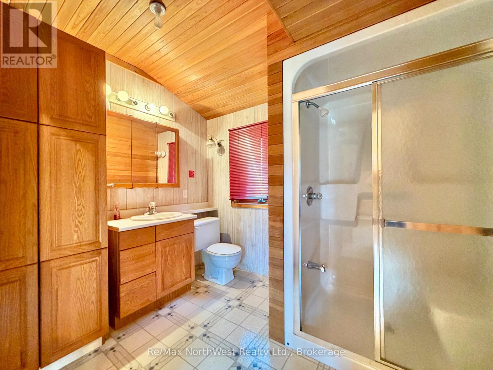 Single Family House photo 7