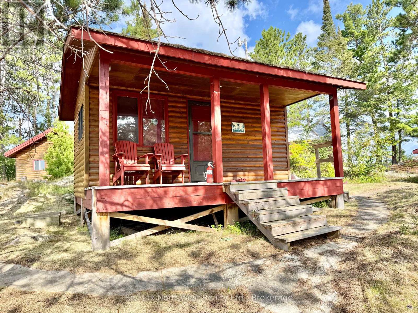 Single Family House photo 8